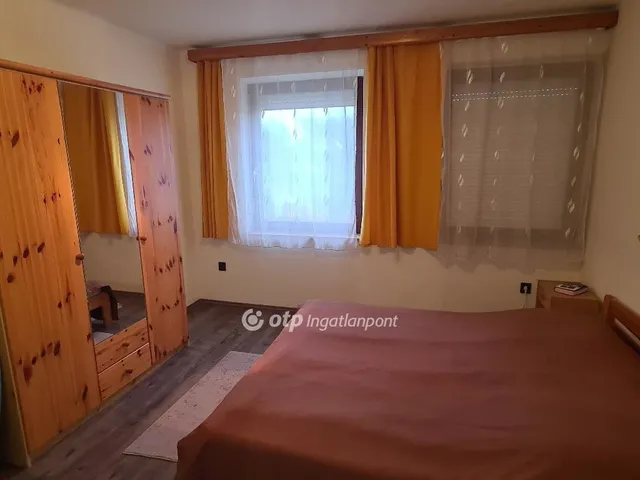 Eladó ház Áporka 102 nm