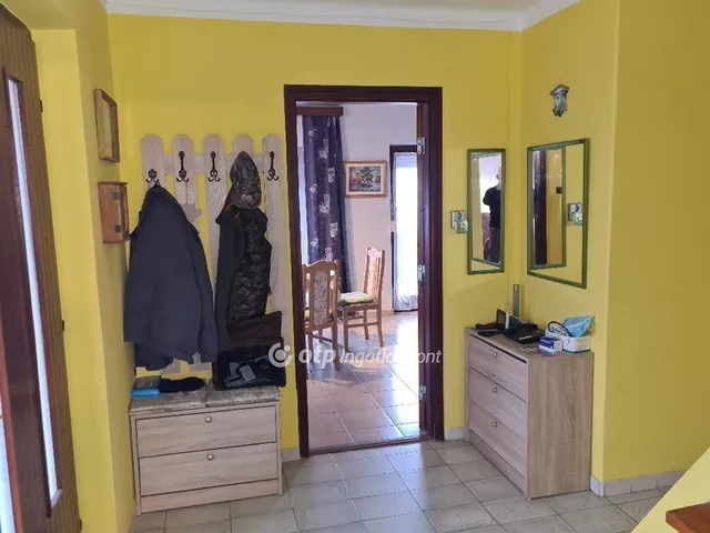 Eladó ház Áporka 102 nm