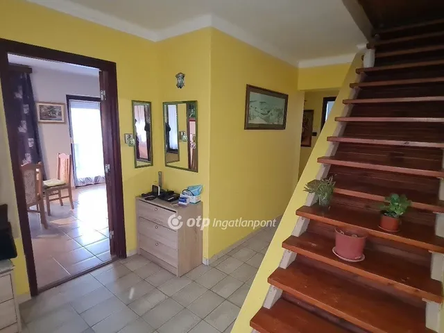Eladó ház Áporka 102 nm