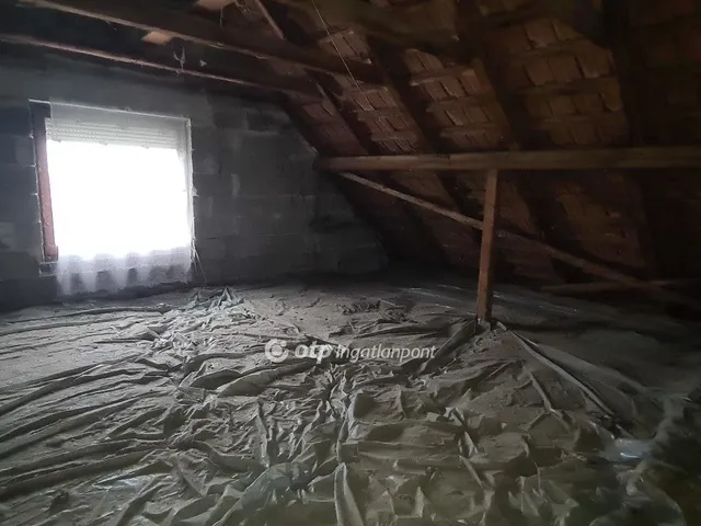Eladó ház Áporka 102 nm