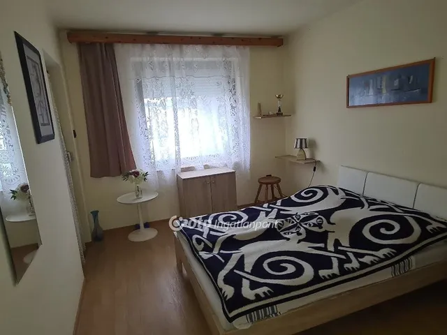 Eladó ház Áporka 102 nm