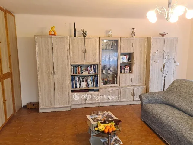Eladó ház Áporka 102 nm