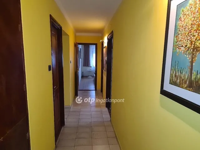Eladó ház Áporka 102 nm