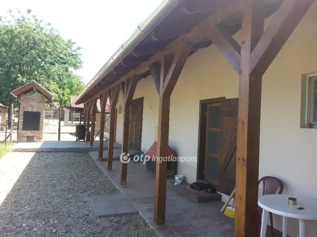 Eladó mezőgazdasági ingatlan Bugyi 230 nm