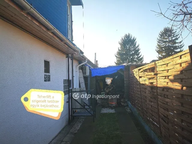 Eladó ház Budapest XXI. kerület 543 nm