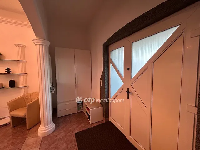 Eladó ház Dunaharaszti 270 nm