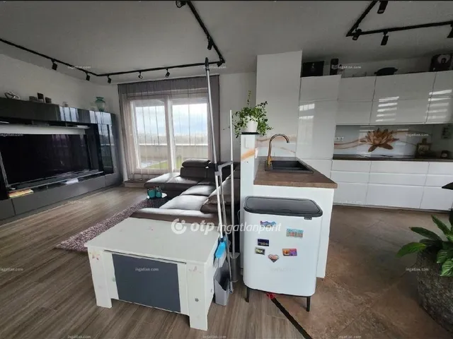 Eladó lakás Budapest XXI. kerület 94 nm