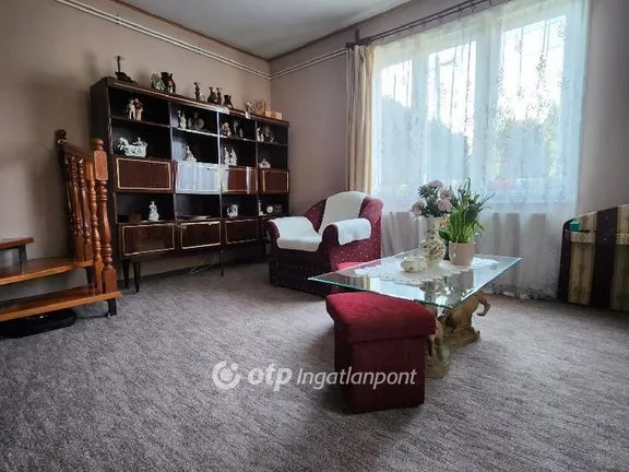 Eladó ház Felsőpakony 130 nm