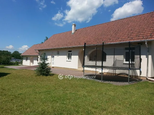 Eladó mezőgazdasági ingatlan Bugyi 230 nm