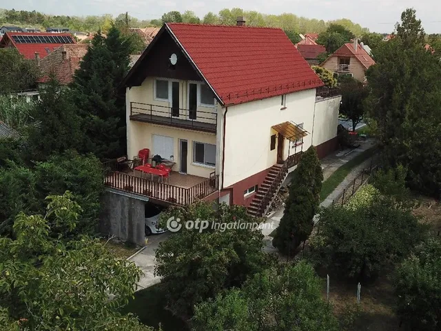 Eladó ház Taksony 170 nm