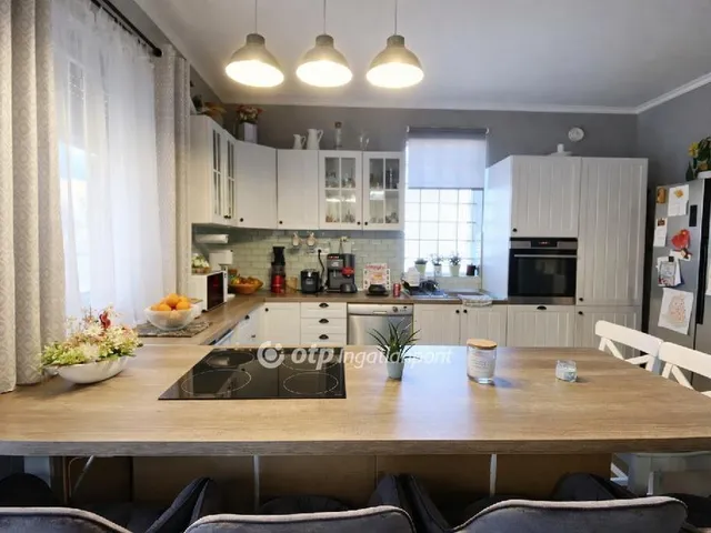 Eladó ház Tököl 85 nm