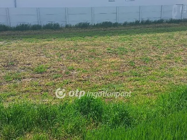 Eladó telek Áporka 789 nm