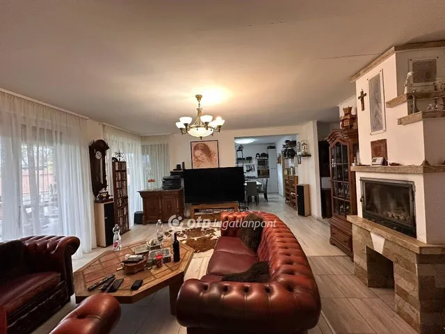 Eladó ház Délegyháza 186 nm