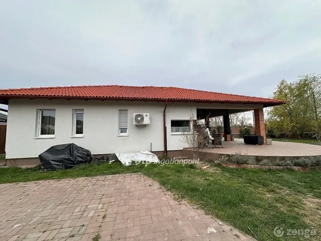 Eladó ház Délegyháza 186 nm