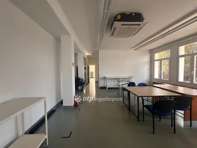 Eladó kereskedelmi és ipari ingatlan Vecsés 364 nm