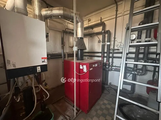 Eladó kereskedelmi és ipari ingatlan Vecsés 364 nm