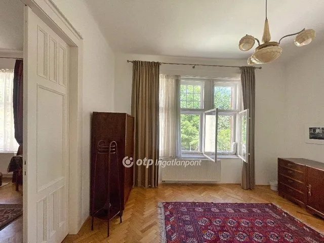 Eladó lakás Budapest II. kerület 74 nm