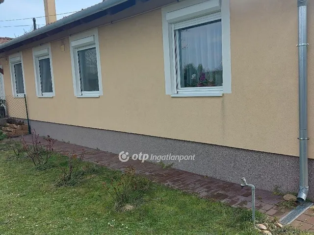 Eladó ház Halásztelek 78 nm
