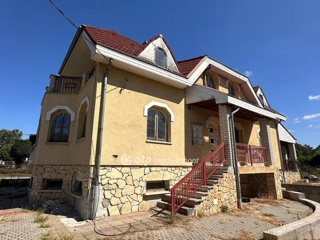 Eladó ház Alsónémedi 321 nm