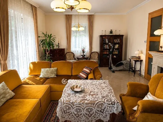 Eladó lakás Budapest II. kerület 185 nm