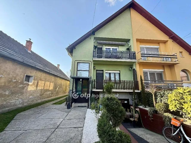 Eladó lakás Dunaharaszti, Felsőváros 86 nm