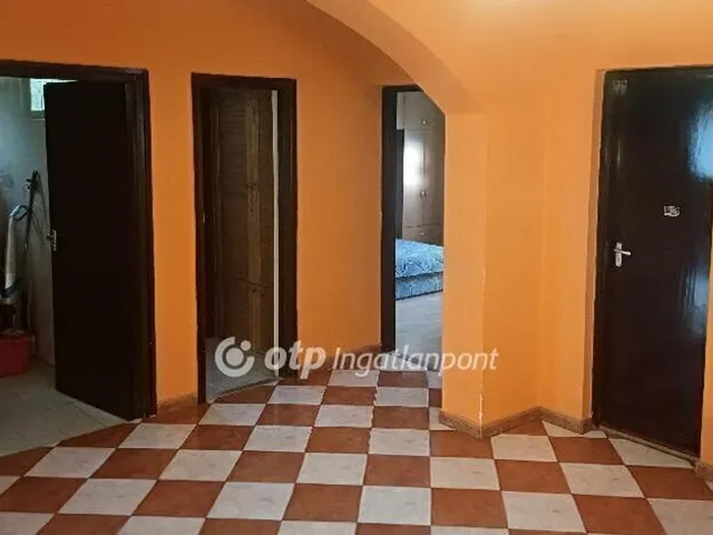 Eladó ház Budapest XVIII. kerület, Újpéteritelep 161 nm