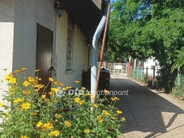 Eladó ház Budapest XVIII. kerület, Újpéteritelep 161 nm