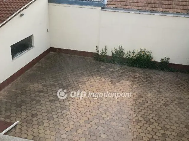 Eladó ház Budapest XVIII. kerület, Újpéteritelep 161 nm