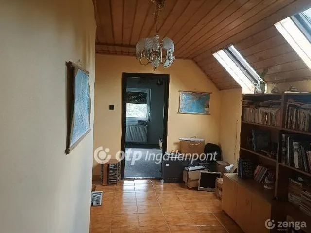 Eladó ház Budapest XVIII. kerület, Újpéteritelep 161 nm