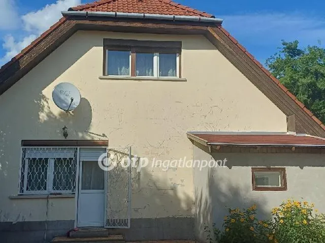 Eladó ház Budapest XVIII. kerület, Újpéteritelep 161 nm
