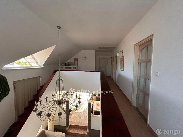 Eladó ház Dunaharaszti 262 nm