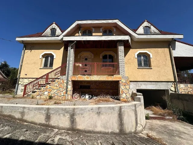 Eladó ház Alsónémedi 321 nm