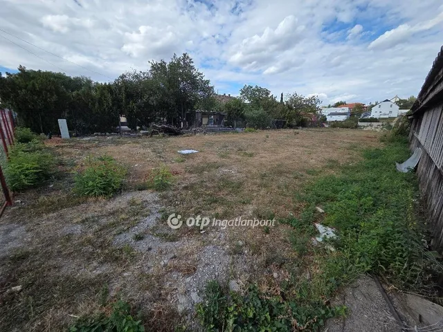 Eladó telek Érd, Parkváros 1364 nm