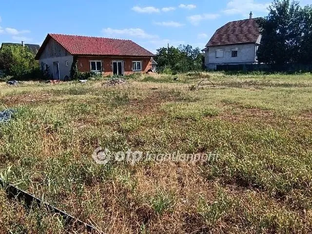 Eladó telek Dömsöd 2091 nm