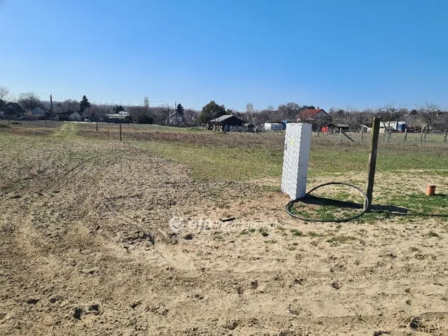 Eladó telek Dunaharaszti 656 nm