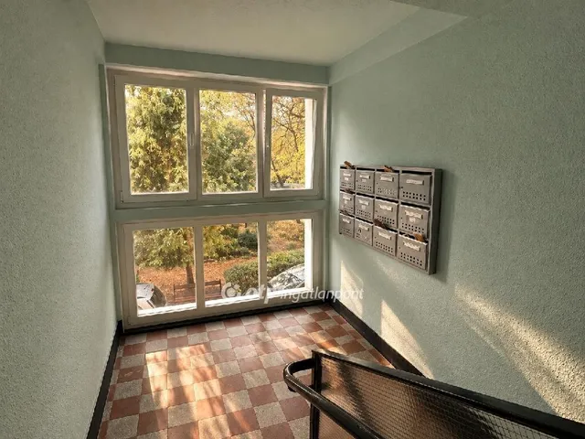 Eladó lakás Budapest IX. kerület, József Attila lakótelep 39 nm