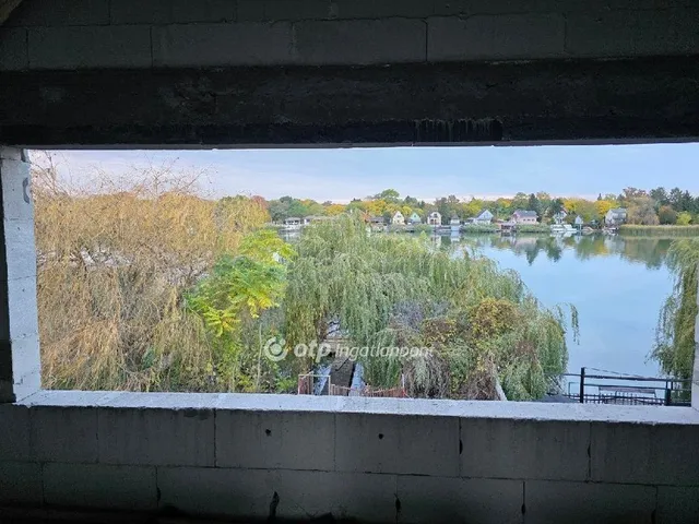 Eladó nyaraló Dunavarsány 90 nm