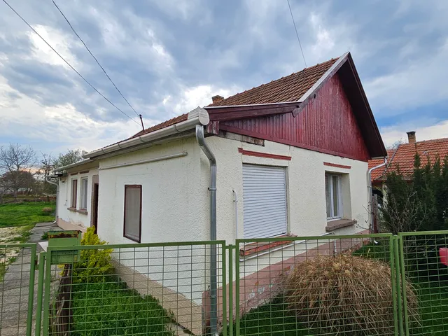 Eladó ház Tápiógyörgye 83 nm