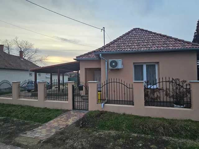 Eladó ház Jászárokszállás 45 nm