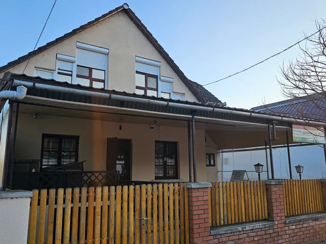 Eladó ház Kisköre 171 nm