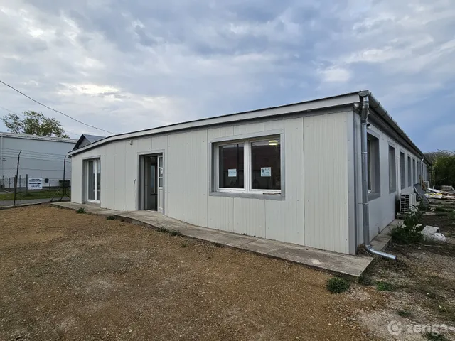 Kiadó kereskedelmi és ipari ingatlan Nagykáta 125 nm