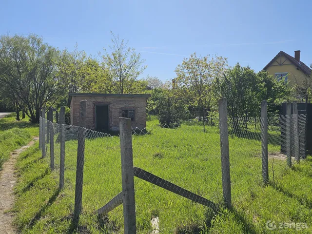 Kiadó telek Jászárokszállás 157 nm
