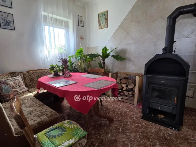 Eladó lakás Mezőhegyes 78 nm