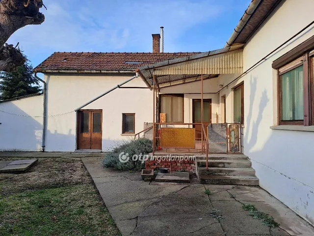 Eladó ház Makó 140 nm