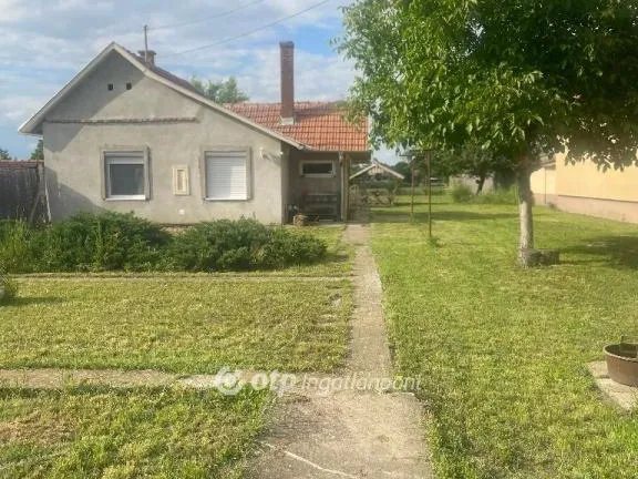 Eladó ház Szegvár 36 nm