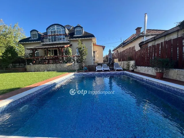 Eladó ház Budapest XXI. kerület 240 nm