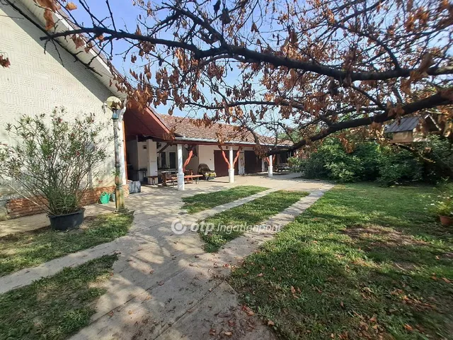 Eladó ház Sándorfalva 135 nm