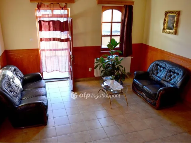 Eladó ház Szeged 300 nm