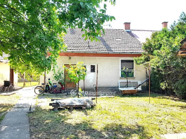 Eladó ház Mezőhegyes 66 nm