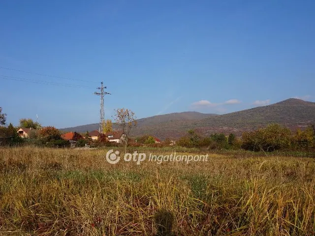 Eladó telek Markaz 953 nm